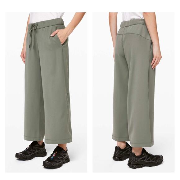 Lululemon On the Fly Wide-Leg 7/8 Pant *Woven in Grey Sage‎ Size 10 - Picture 1 of 14